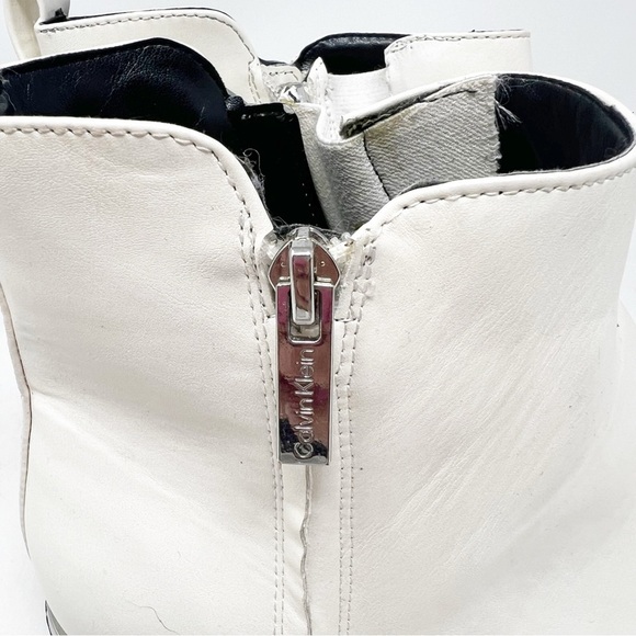 CALVIN KLEIN DENEICE WHITE FAUX LEATHER SIDE ZIP ANKLE BOOTIES WOMENS SZ 11 - Picture 6 of 11